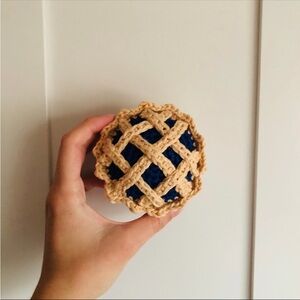 crochet blueberry pie with lattice topping
